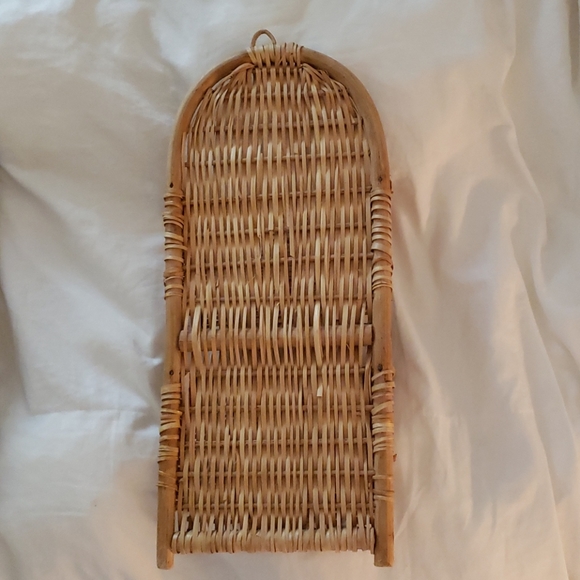 Wicker hanging file basket - Picture 2 of 2